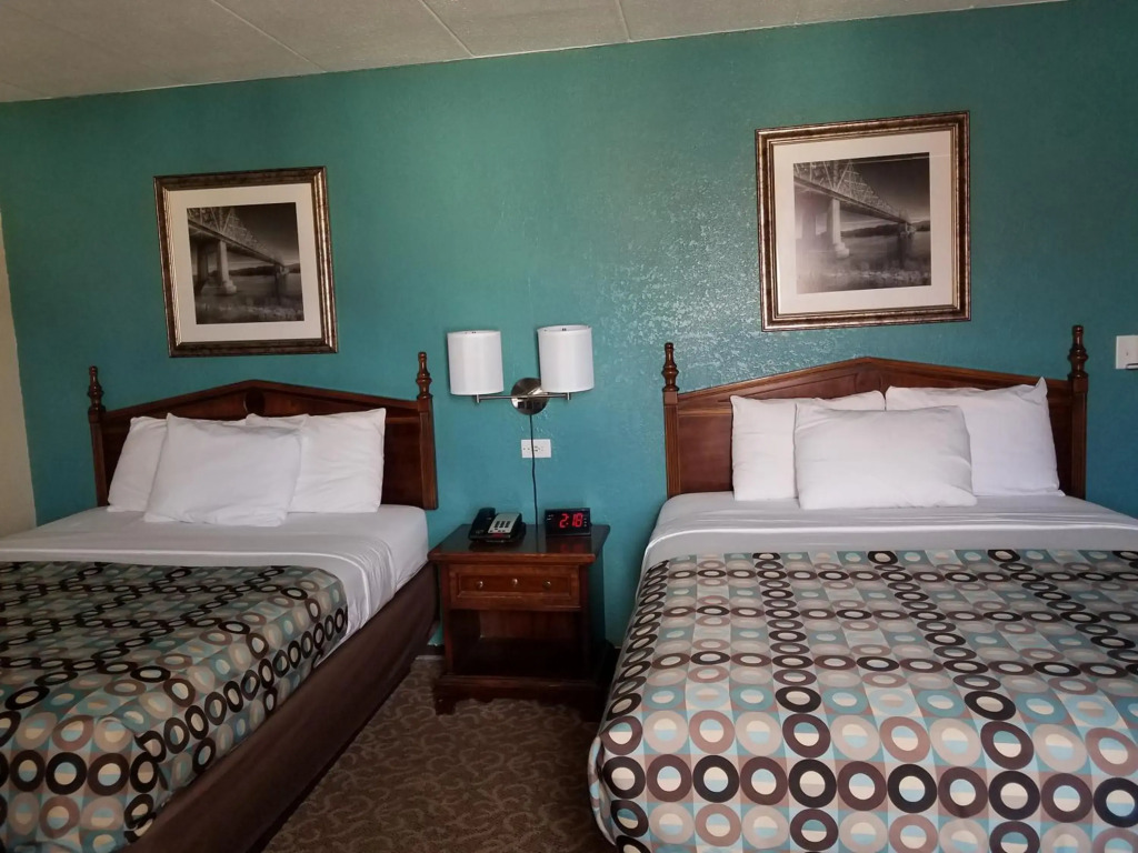 Red Carpet Inn Rochester