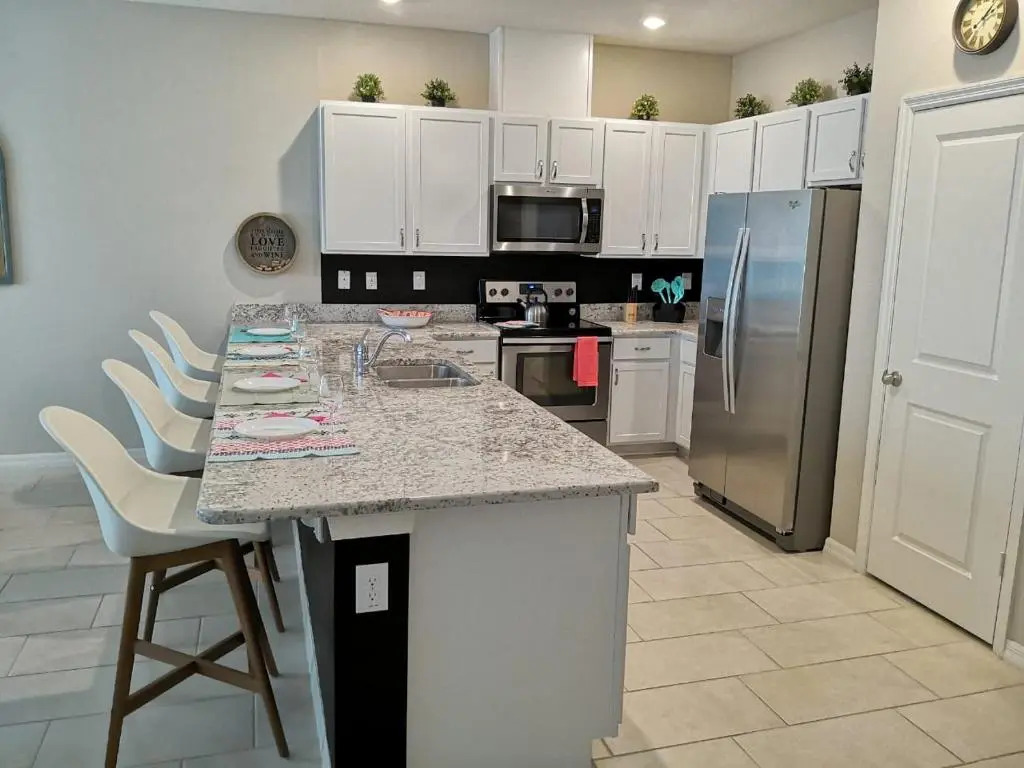 Splendid 4 Bedroom Home Close to Disney 5168A