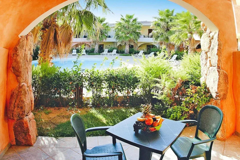 Residence With Shared Pool in Palau