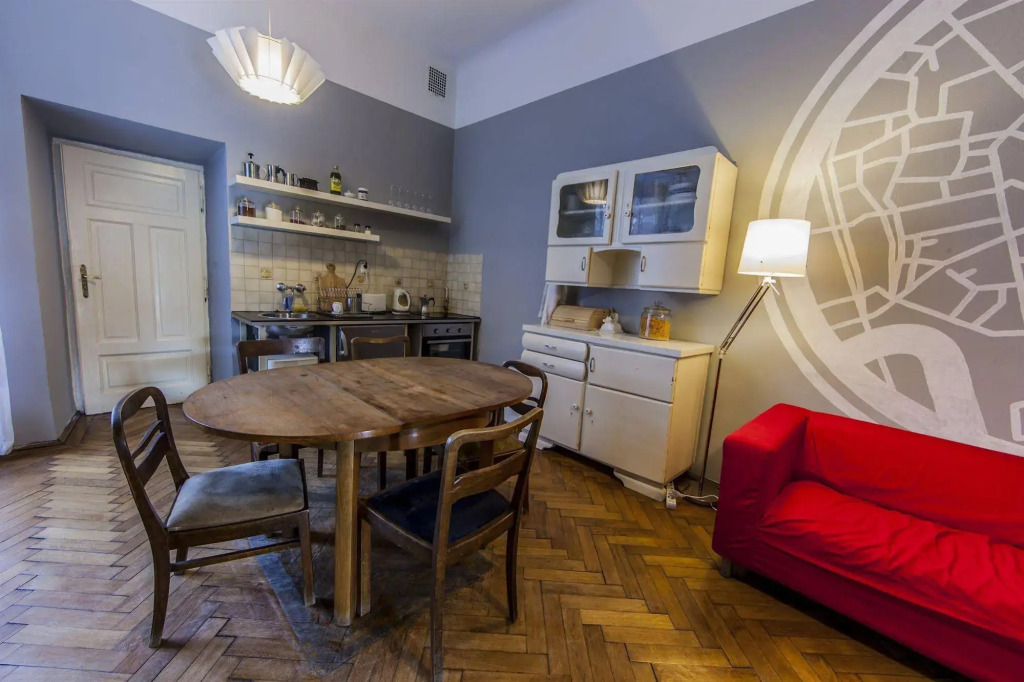 Travellers Inn Hostel