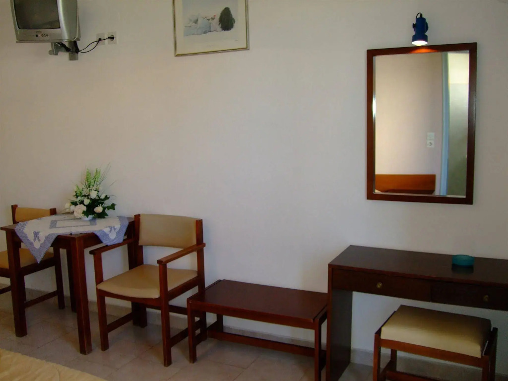 Antonios Hotel