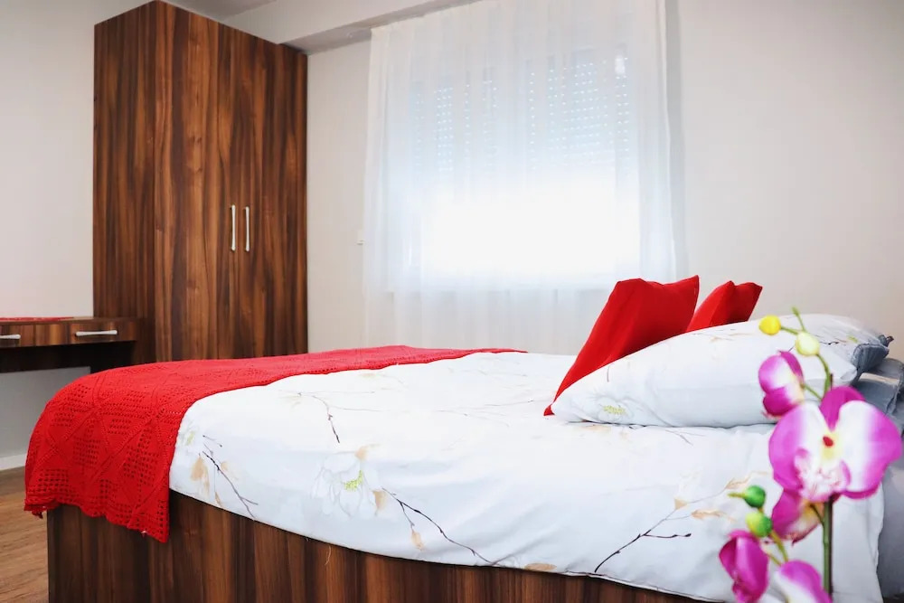 Foxxy Luxury Apartments