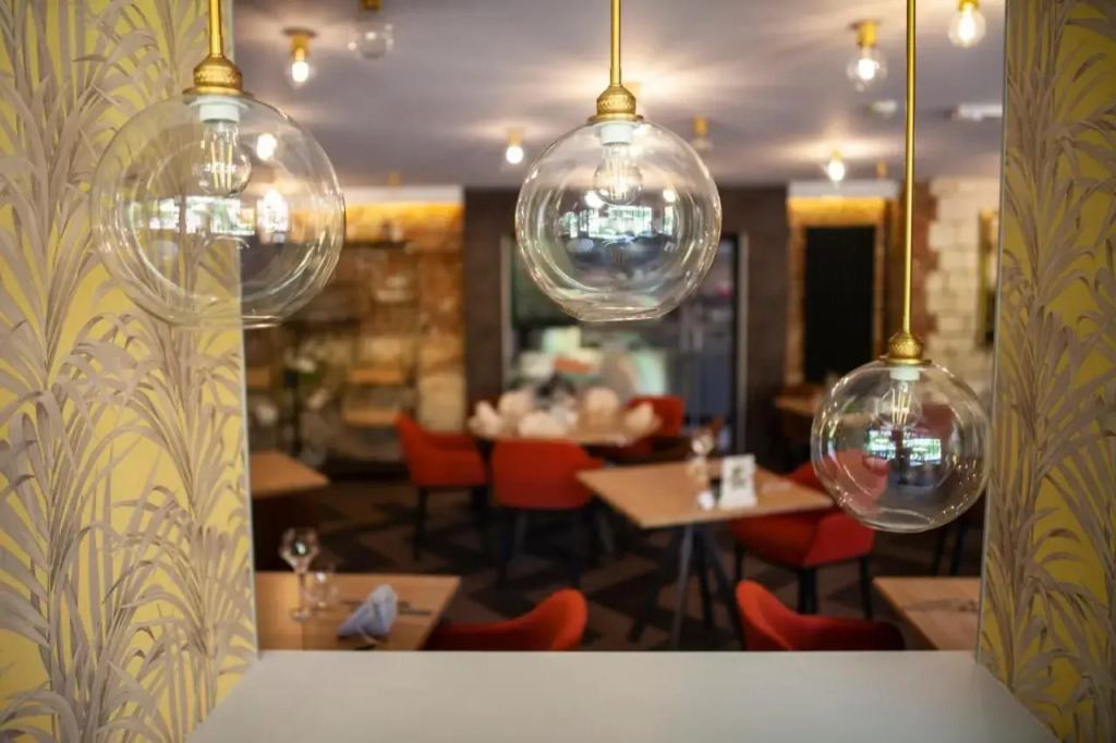 Logis Hôtel & Restaurant - Les Hauts de Montreuil