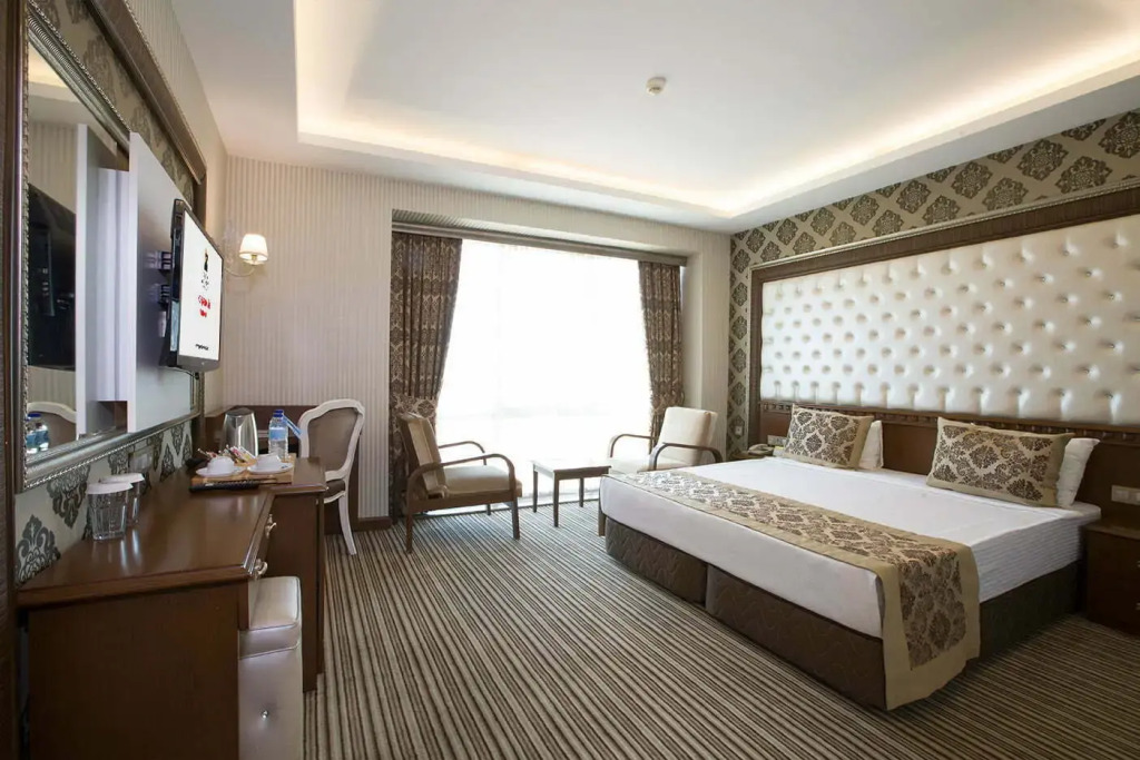 Grand Altuntas Hotel