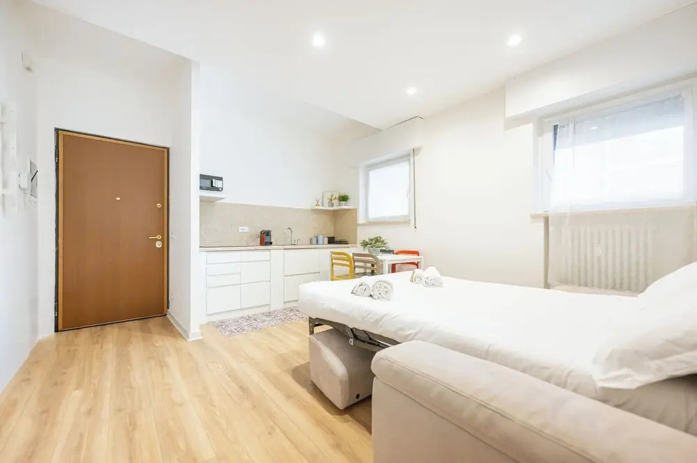 Debora's Flat