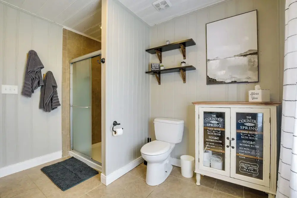 Fayetteville Vacation Rental - 1 Mi to Downtown!