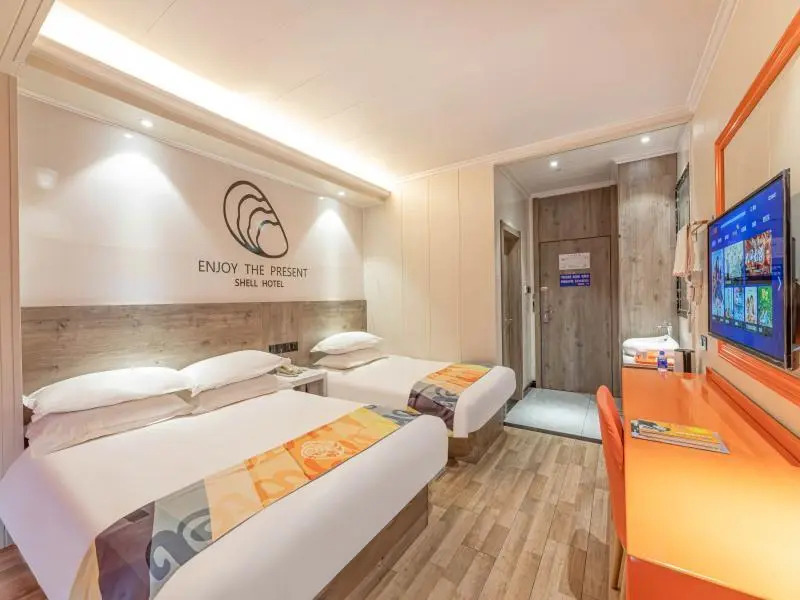 Shell Yanchengting Lake District Baima Plaza Hotel