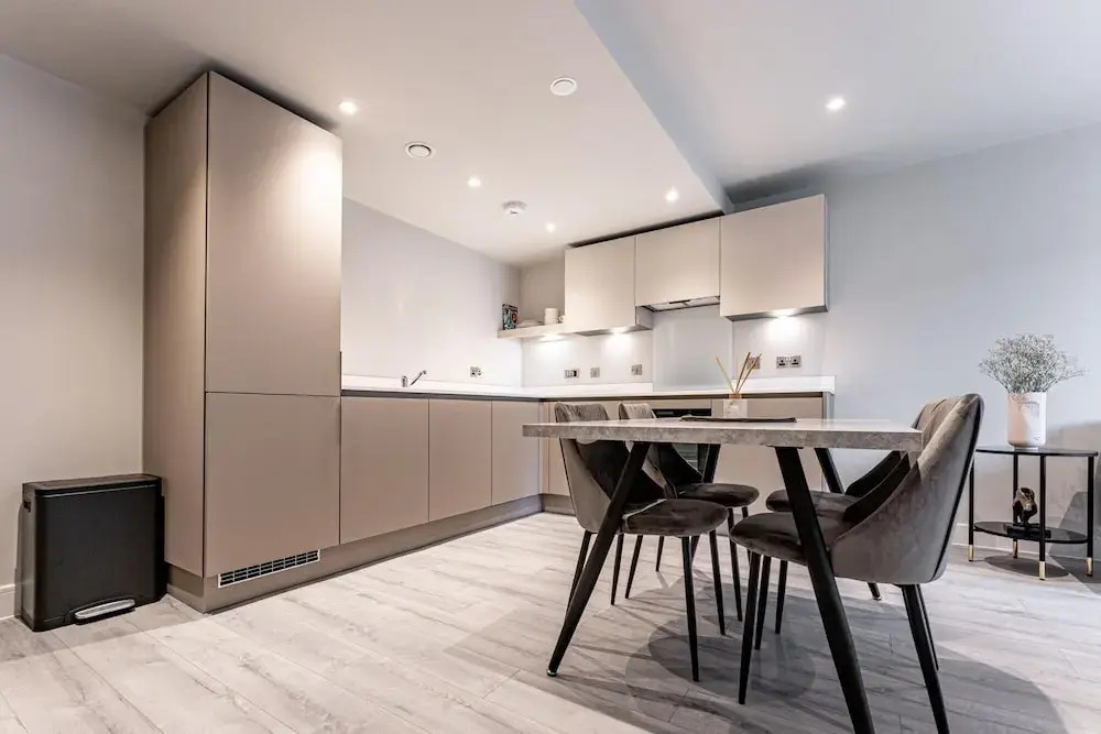 Luxurious 2 BR Apartment - Gym and Cinema room - Birmingham City Centre