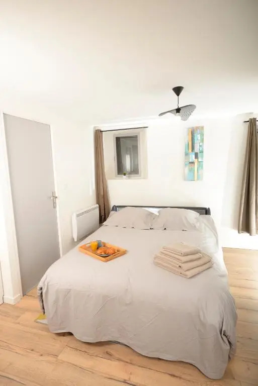Dominici 3 - CahorsCityStay-Parking WIFI NETFLIX