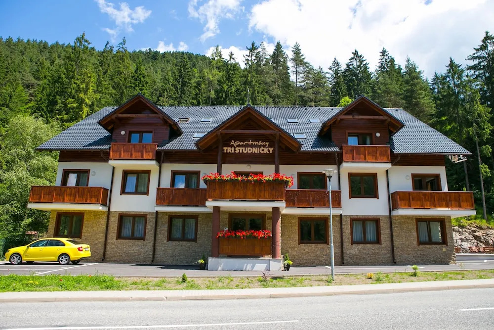 Apartmány Tri Studničky