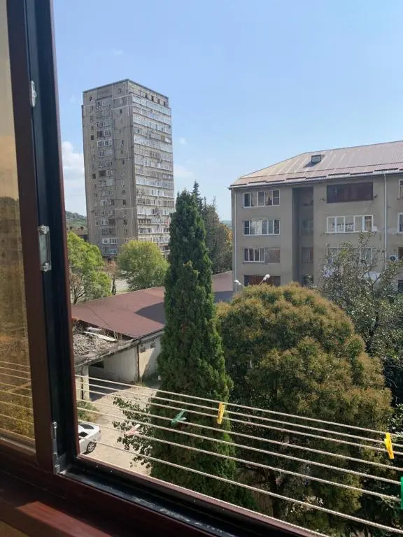 Сдаётся 3х-комнатная квартира в г. Гагра