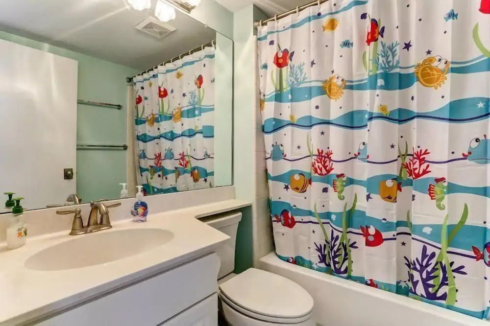 1179-beach-walker