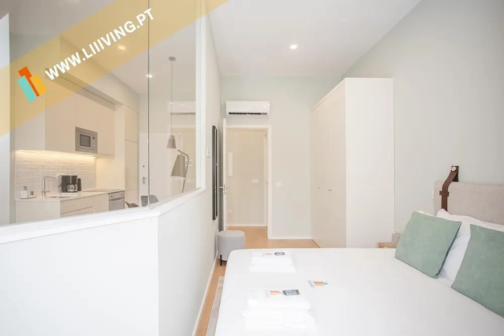 Liiiving - Sweet Sunlight Apartment