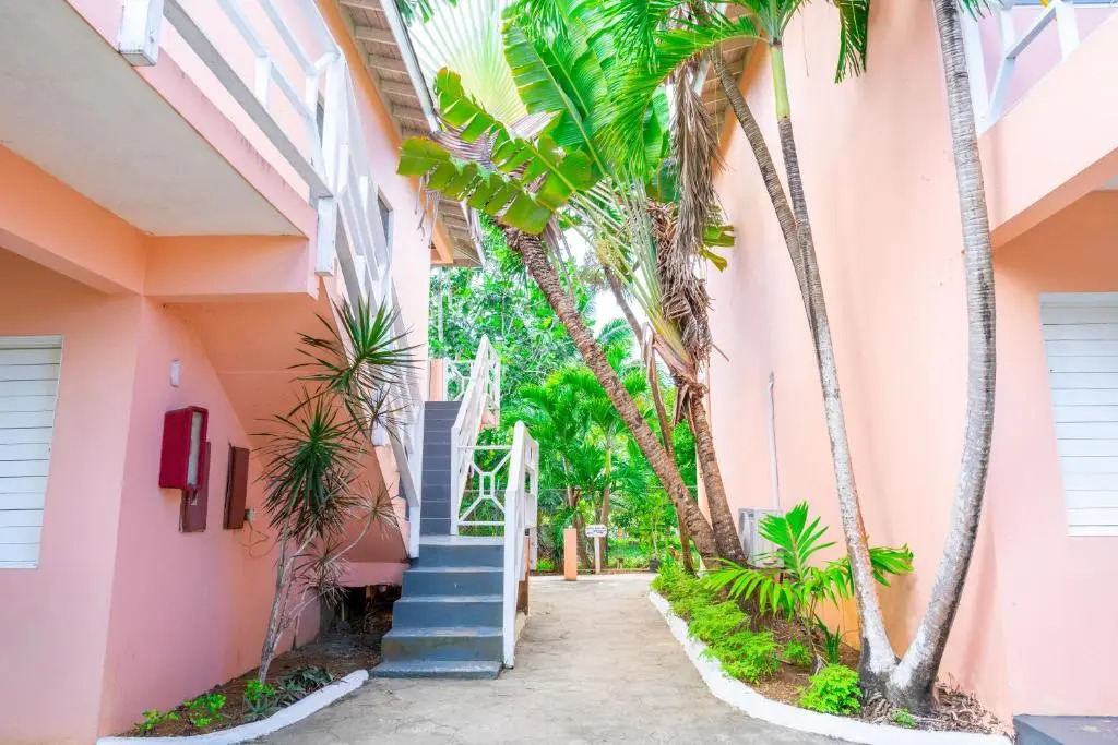 Beach House Villas Negril