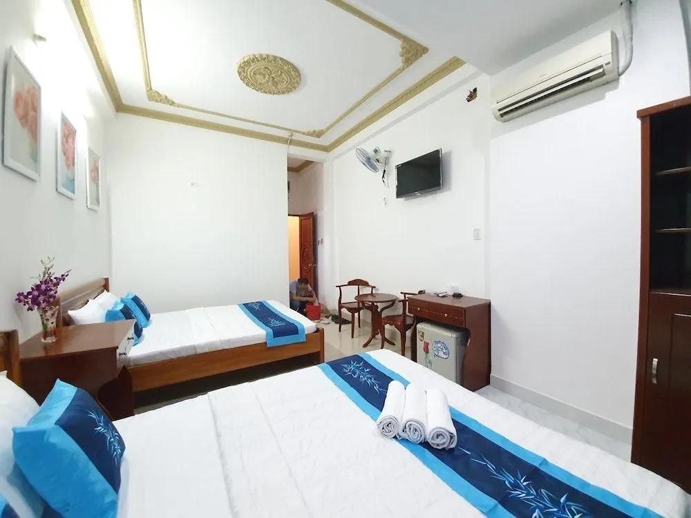 Lam Sơn Hotel