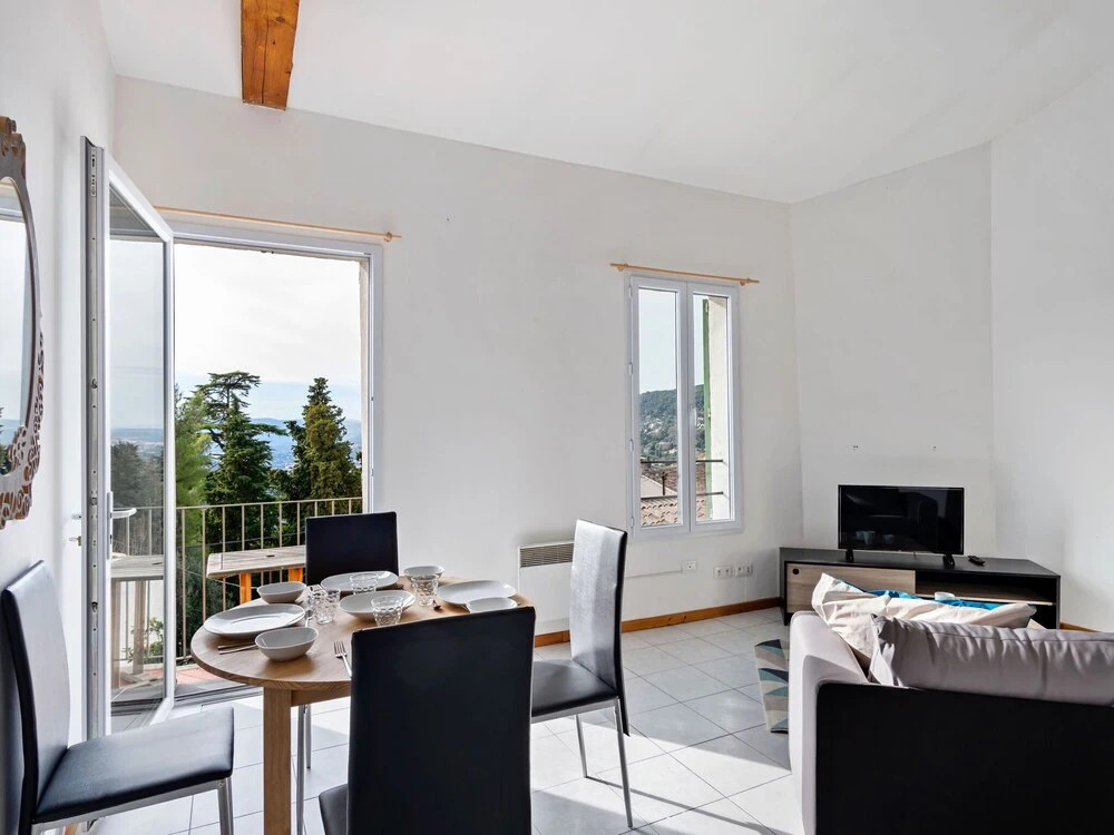 Alluring Holiday Home in Magagnosc With Balcony