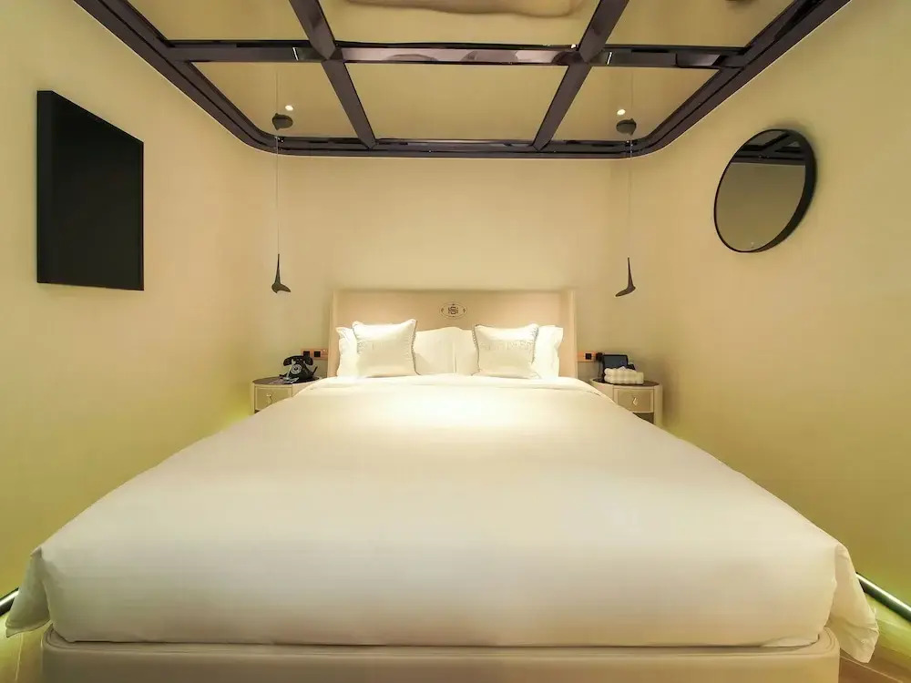 Space Design Hotel
