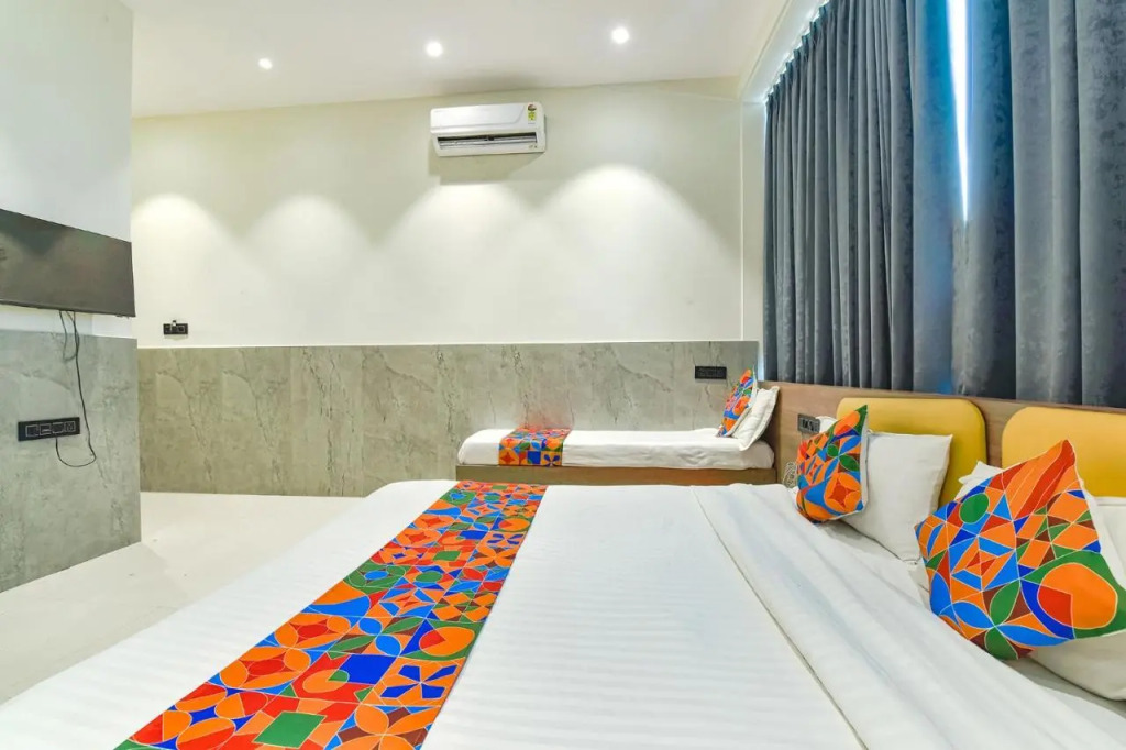 Hotel Gold Palace Inn