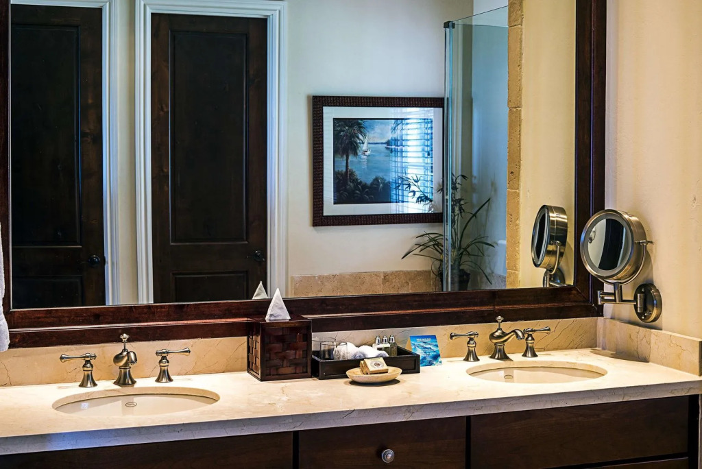 Grand Isle Resort & Residences