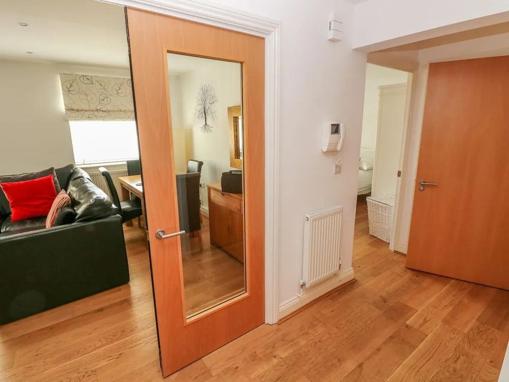 Flat 9