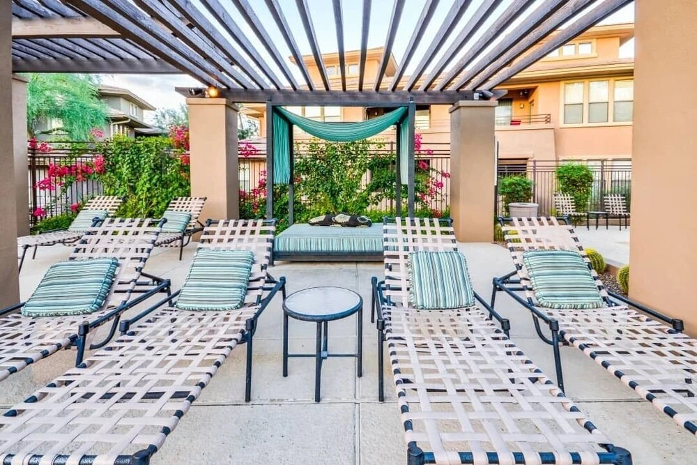 The Edge #2111 Scottsdale 3 Bedroom Condo by Redawning
