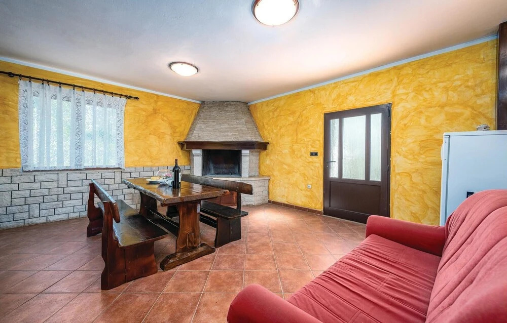 Awesome Home in Barban With Wifi and 2 Bedrooms