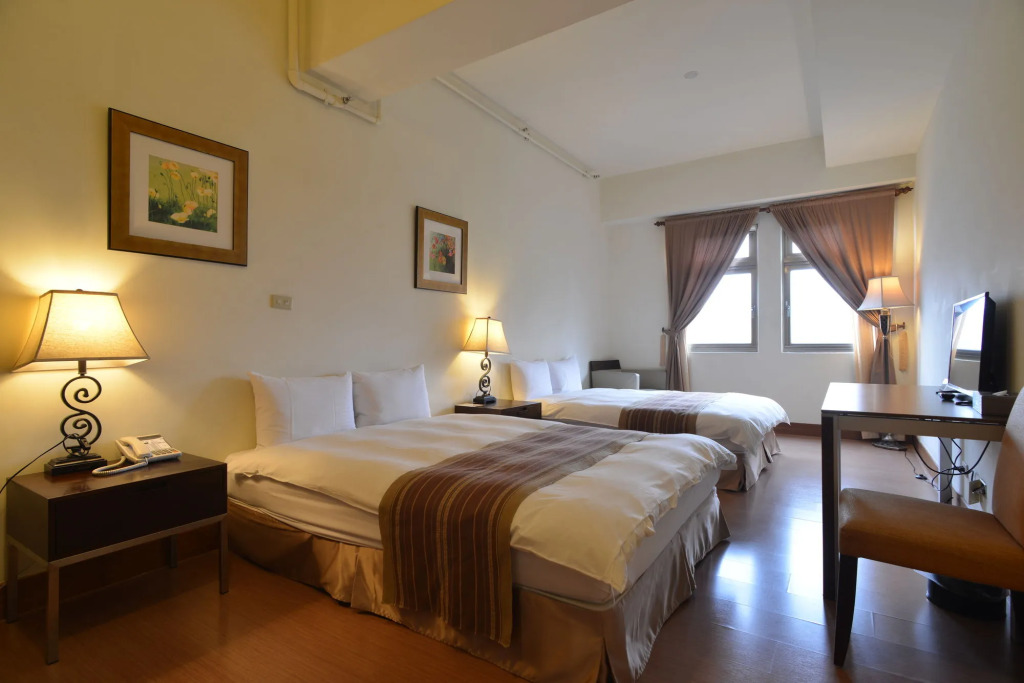 Yago Inn