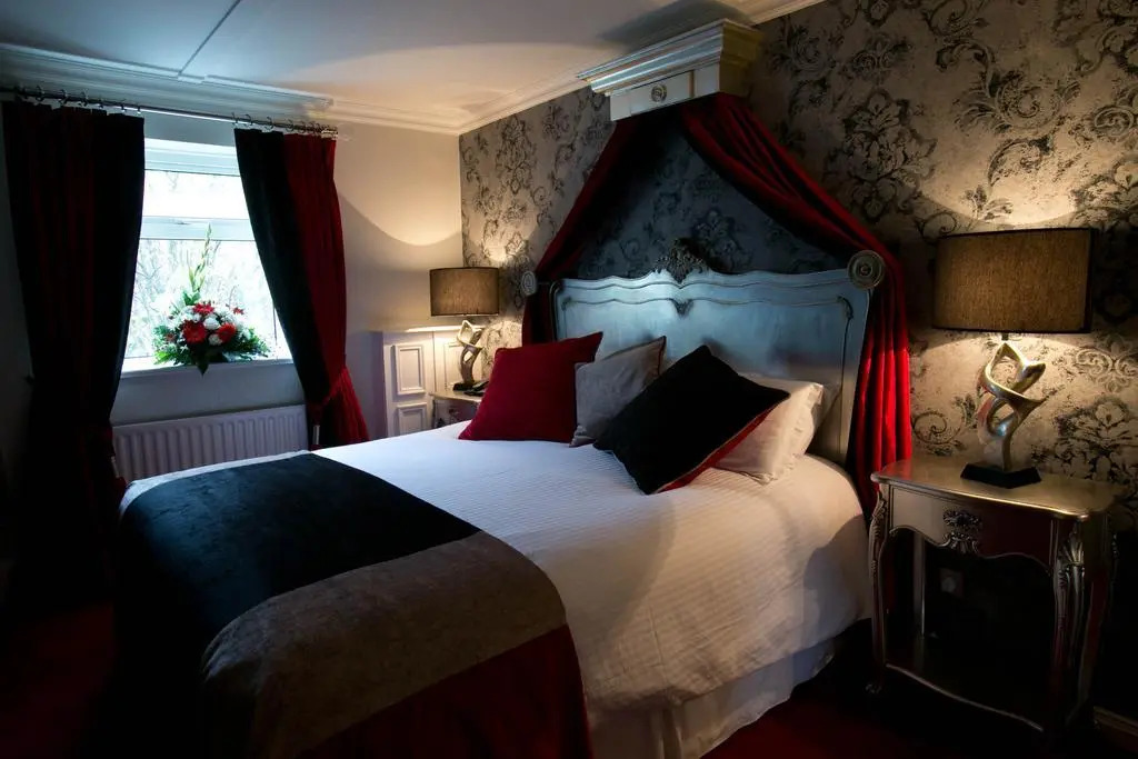 Greenvale Hotel