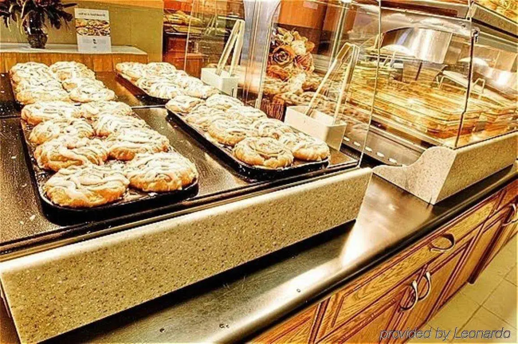 Holiday Inn Express Chicago-Downers Grove by IHG