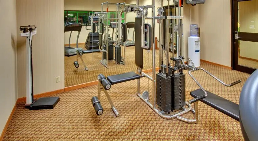 Holiday Inn Express Hotel & Suites Omaha - Southwest