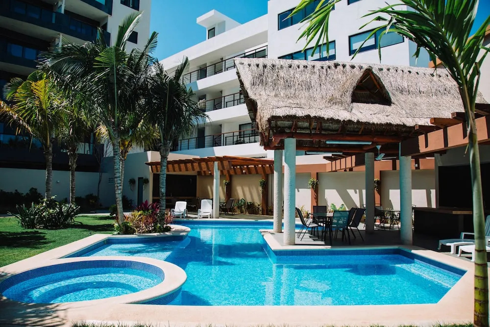 Tres Soles Apartments