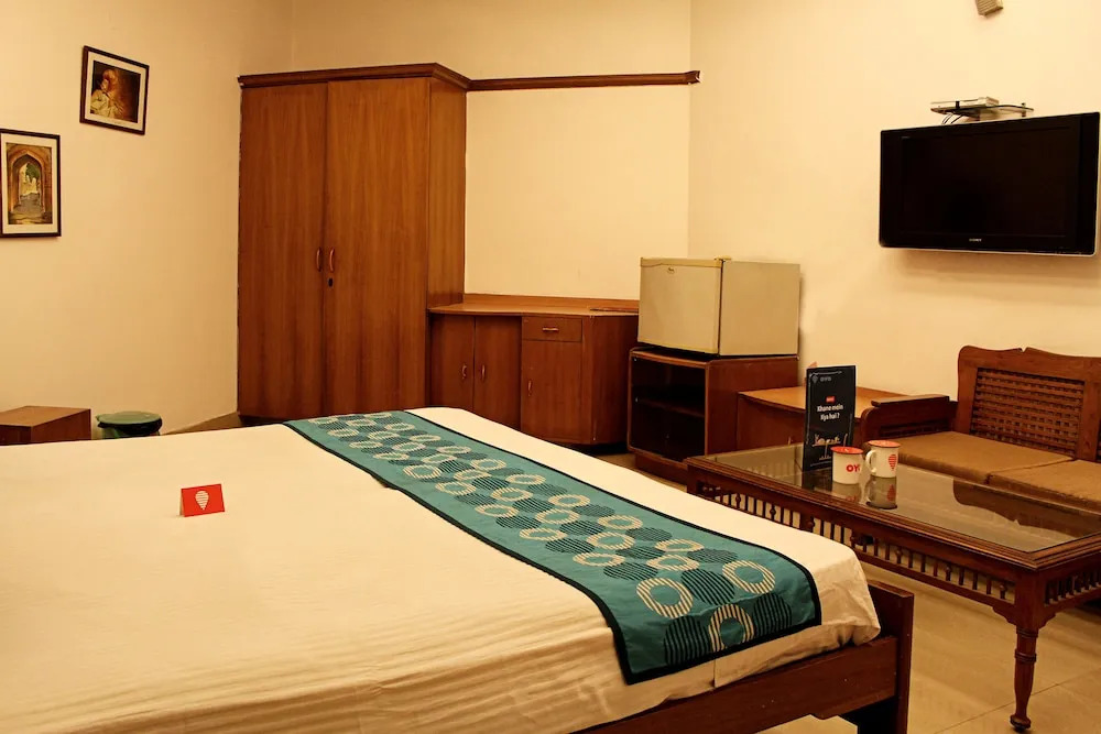 Fabhotel Sunrise Villa