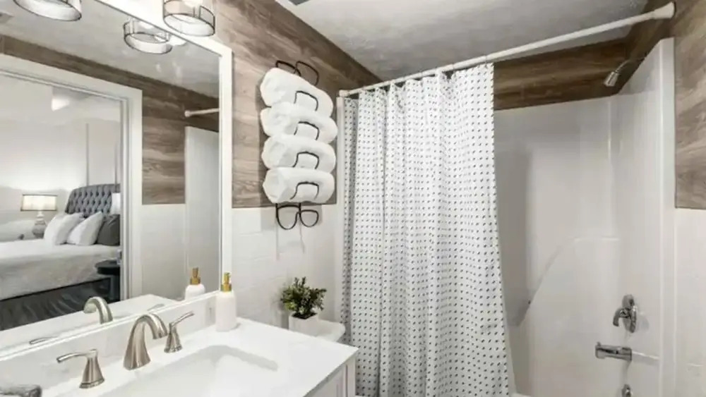 Beautiful New Remodel Pool Golf Condo