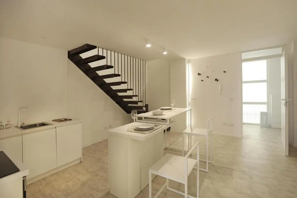 Luxury House Lecce Piazza Sant'Oronzo -Le mie 3 Suites- Suite La finestra sul Vicolo "Windows in a alley"- Suite Il balcone sulla Colonna di Sant'Oronzo "Balcony on Sant'Oronzo Column"- Suite Il balcone sul Sedile di Lecce "Balcony on Sant'Oronzo Square"