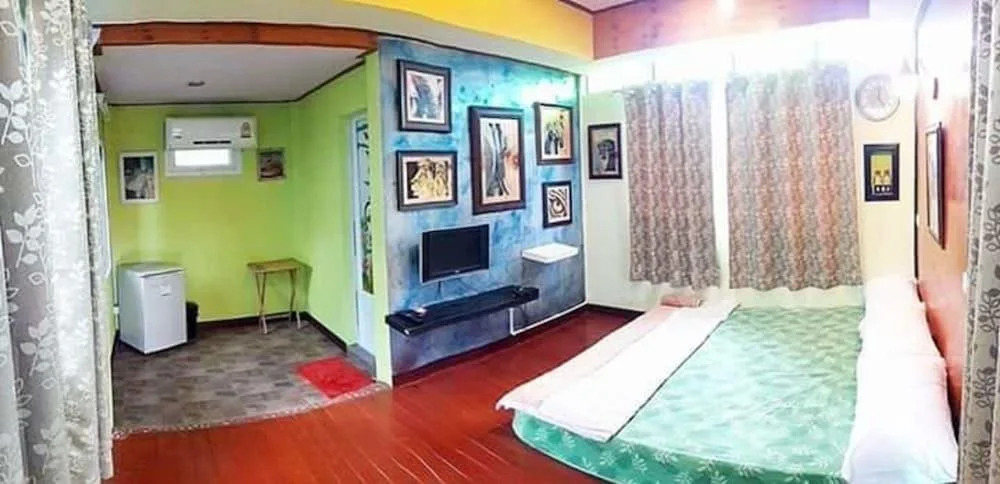 Art-Made Homestay
