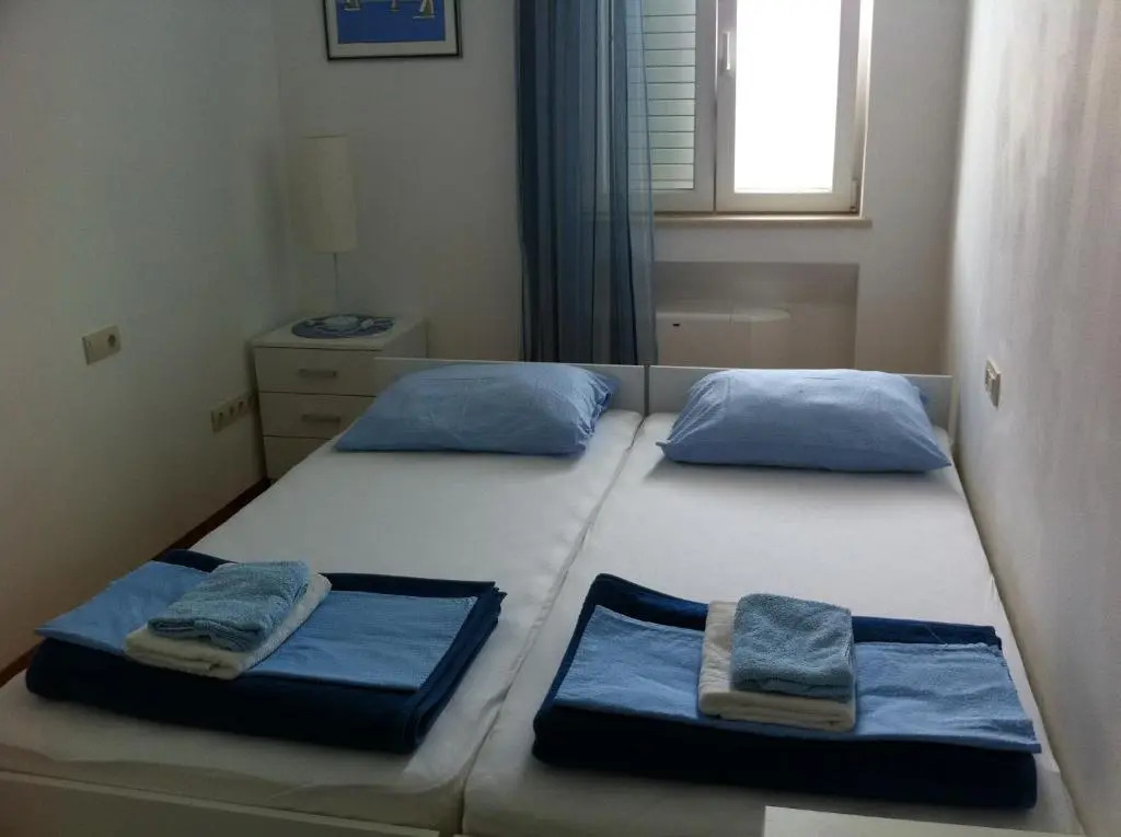 Apartments Laus