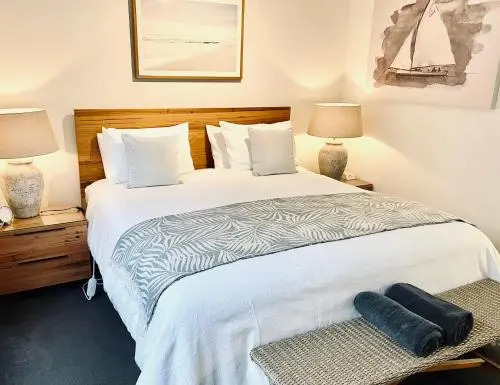 The Waterfront Apartment
