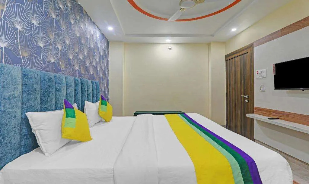 Itsy Hotels Royal Galaxy - 3 km From Sangam