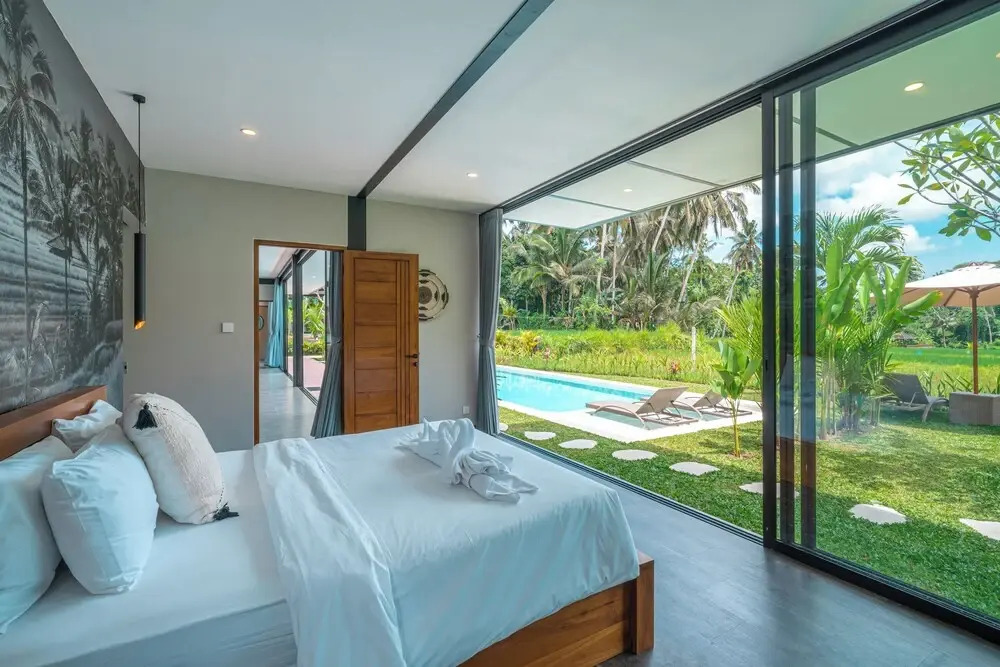Xanadu - 5BR Ubud Designer Villa, Pool with Rice Fields Views