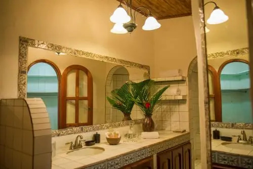 Casa Lucia Boutique Suites & Apartments