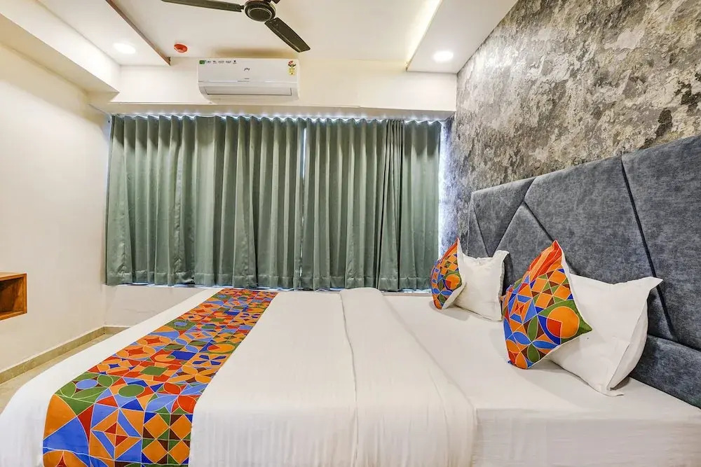FabHotel SR Naroda - Nr Akshardham