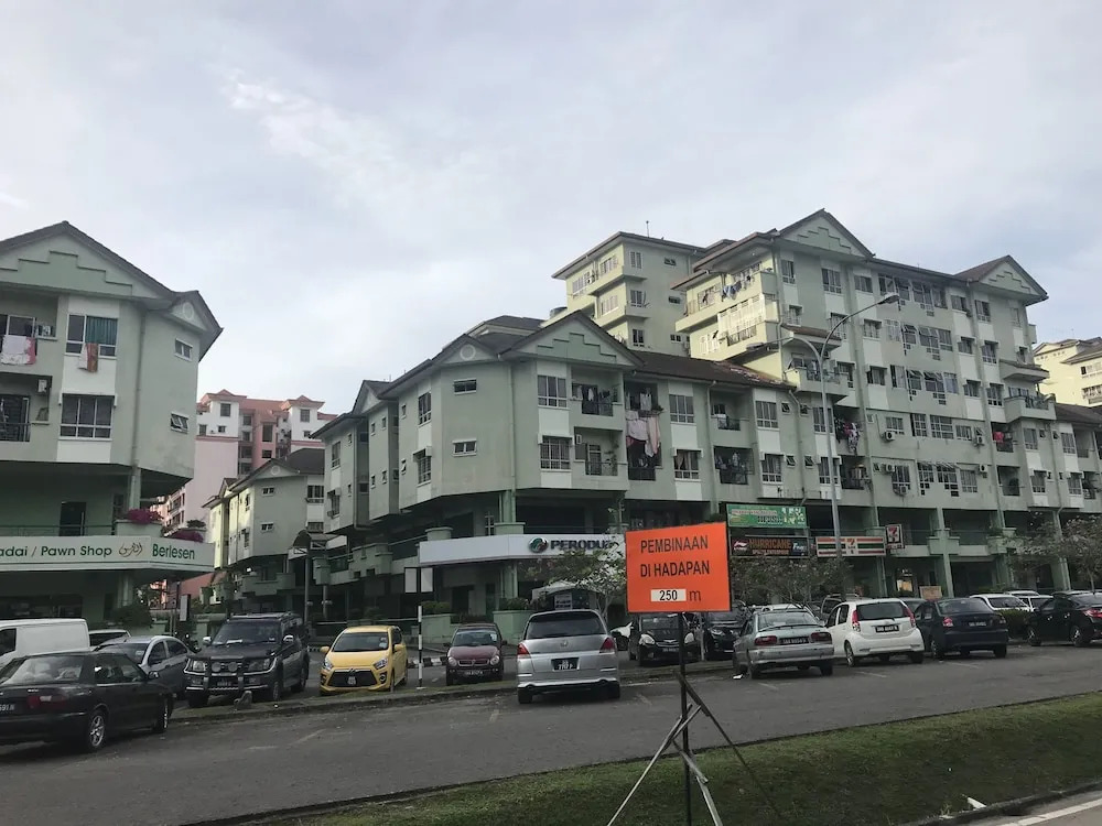 Kalyca Home 3BD Apt Api Api