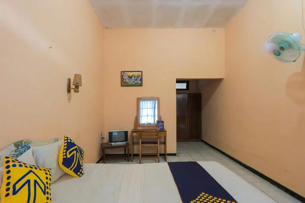 OYO 2465 Hotel Raung View