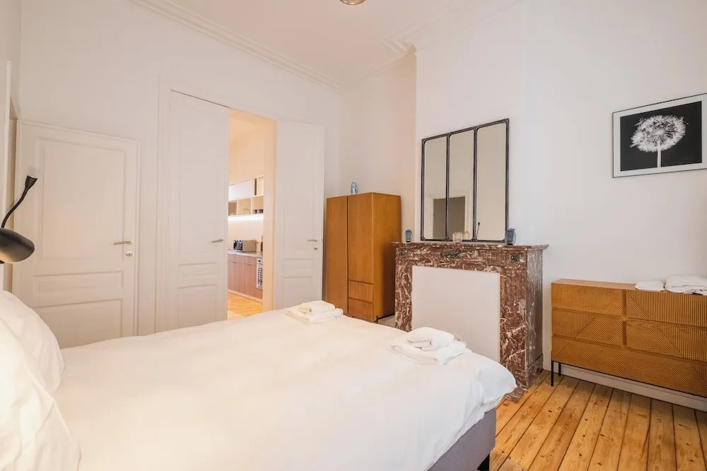 New Apartment Center of Trendy St Gille