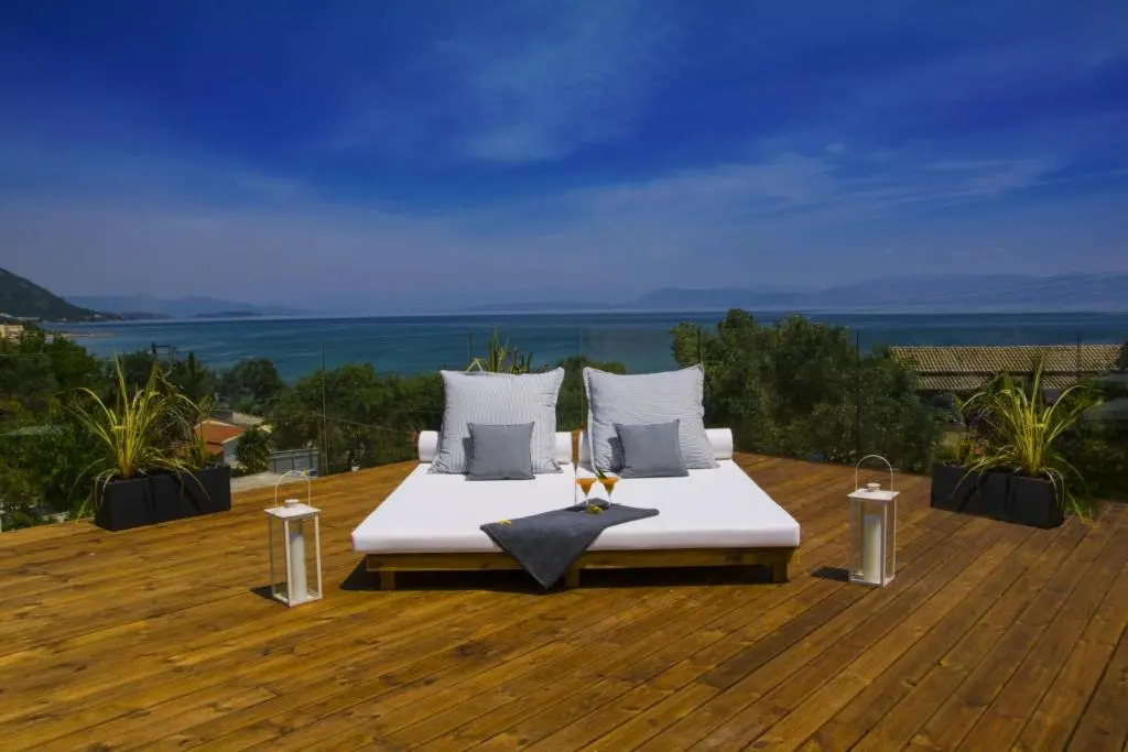 Ionian Eye Design Studios & Spa