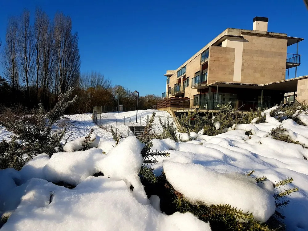 Aparthotel Jardines de Aristi