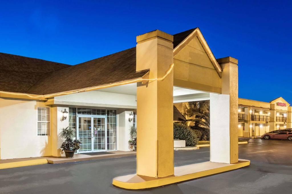 Motel 6 Lake City, FL   Medical Center