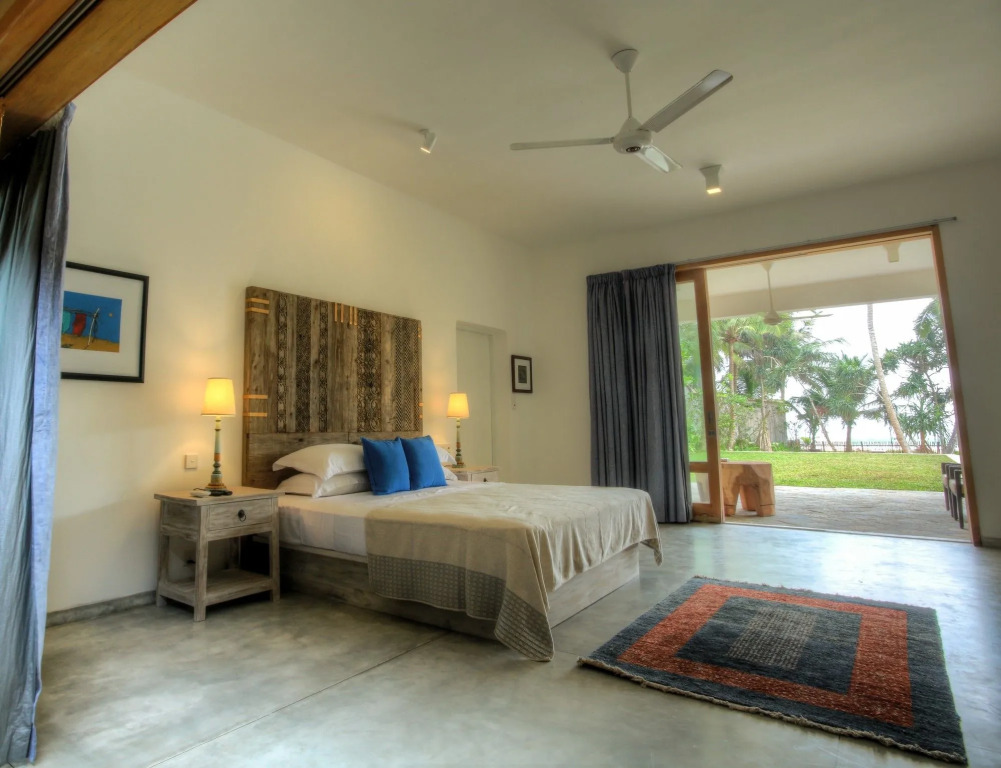 Villa Saffron Hikkaduwa