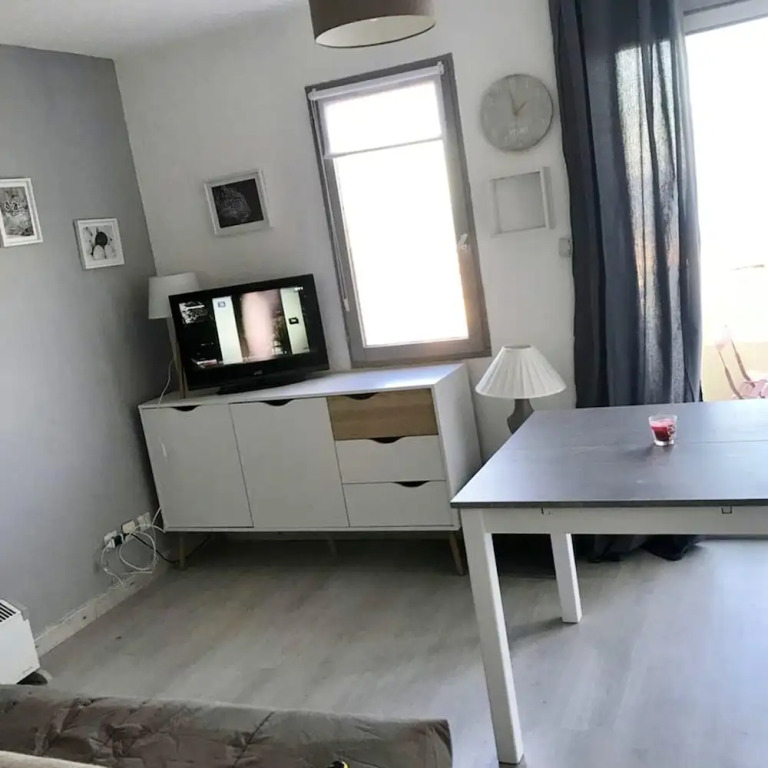 Apartment With one Bedroom in Fleury, With Wonderful sea View, Shared Pool, Furnished Terrace