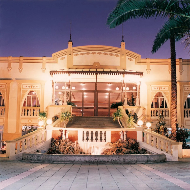 Delfino Beach - CDSHotels